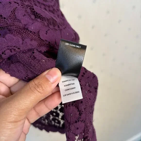 Torrid Lace Mix Long Sleeve Blouse Size 3X Purple Winter Bloom Whimsygoth NWT - Picture 11 of 11